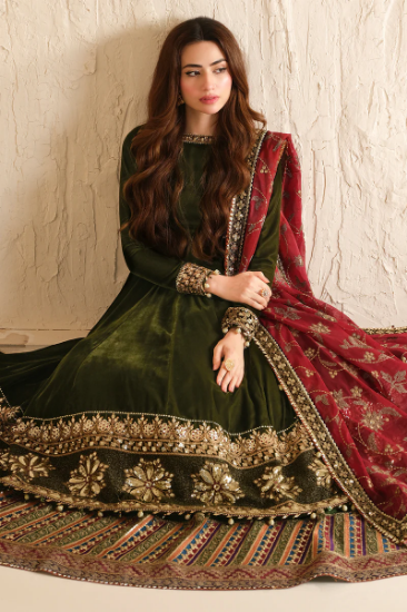 Picture of Embroidered Velvet Formal VF-2036