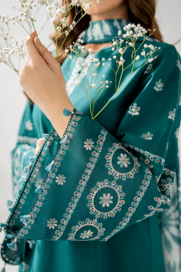 Picture of EMBROIDERED LAWN USE-9248