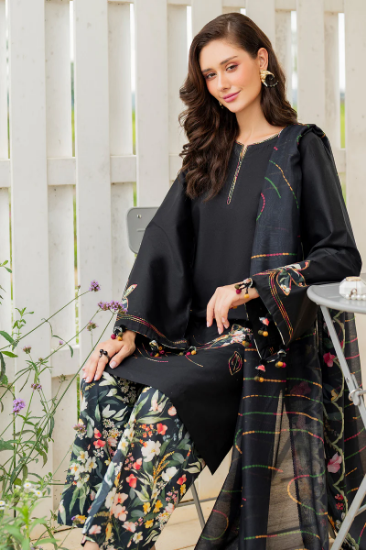 Picture of EMBROIDERED LAWN USE-9263