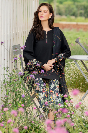Picture of EMBROIDERED LAWN USE-9263